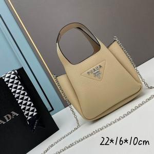 Prada Handbags 513